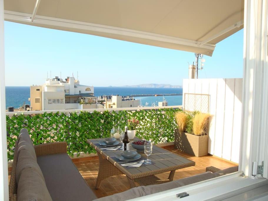 Centre Penthouse With Seaview Apartman Iráklio Kültér fotó